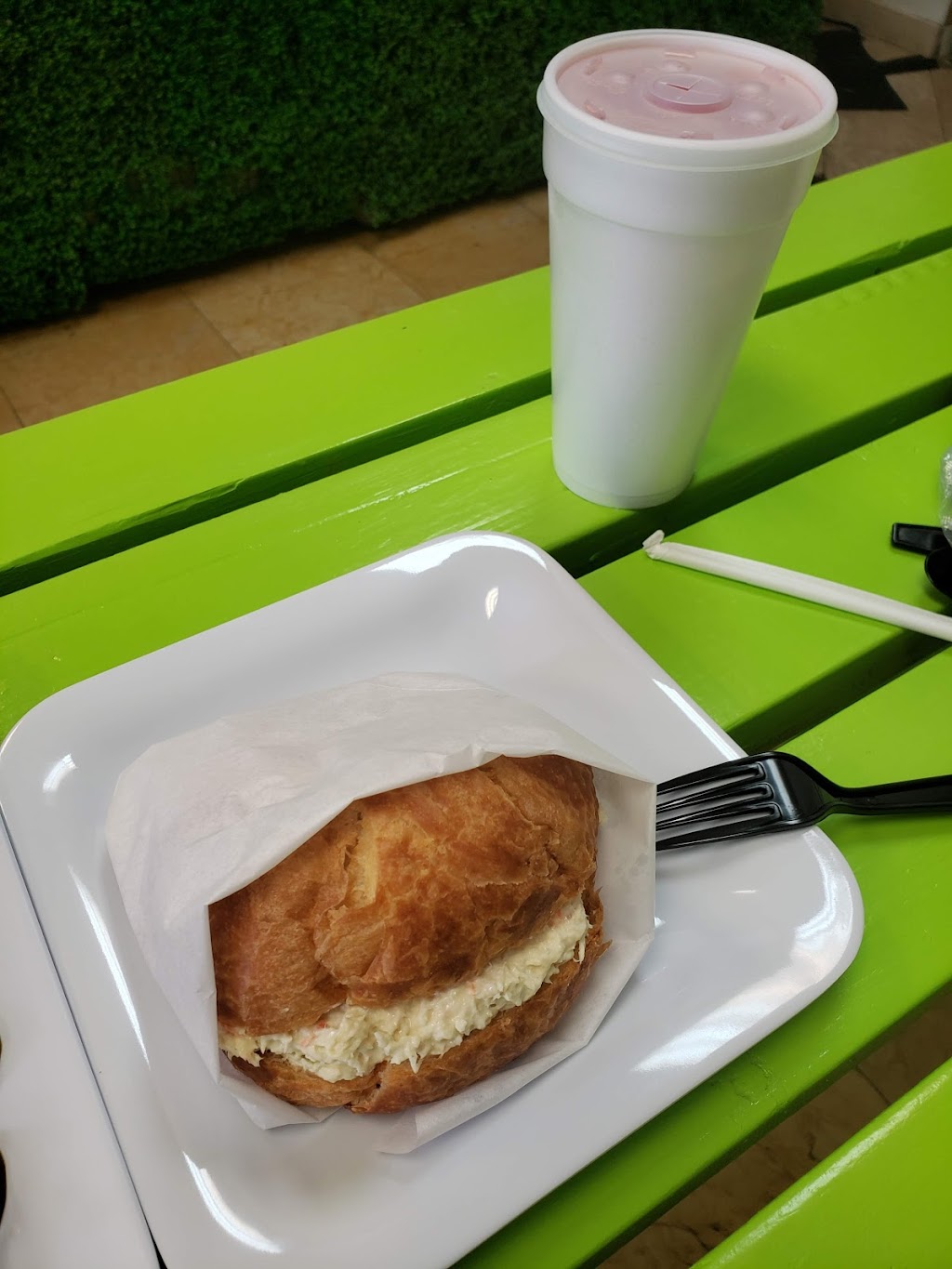 Salad House | restaurant | 1705 E Del Mar Blvd, Laredo, TX 78041, USA | 9566150445 OR +1 956-615-0445