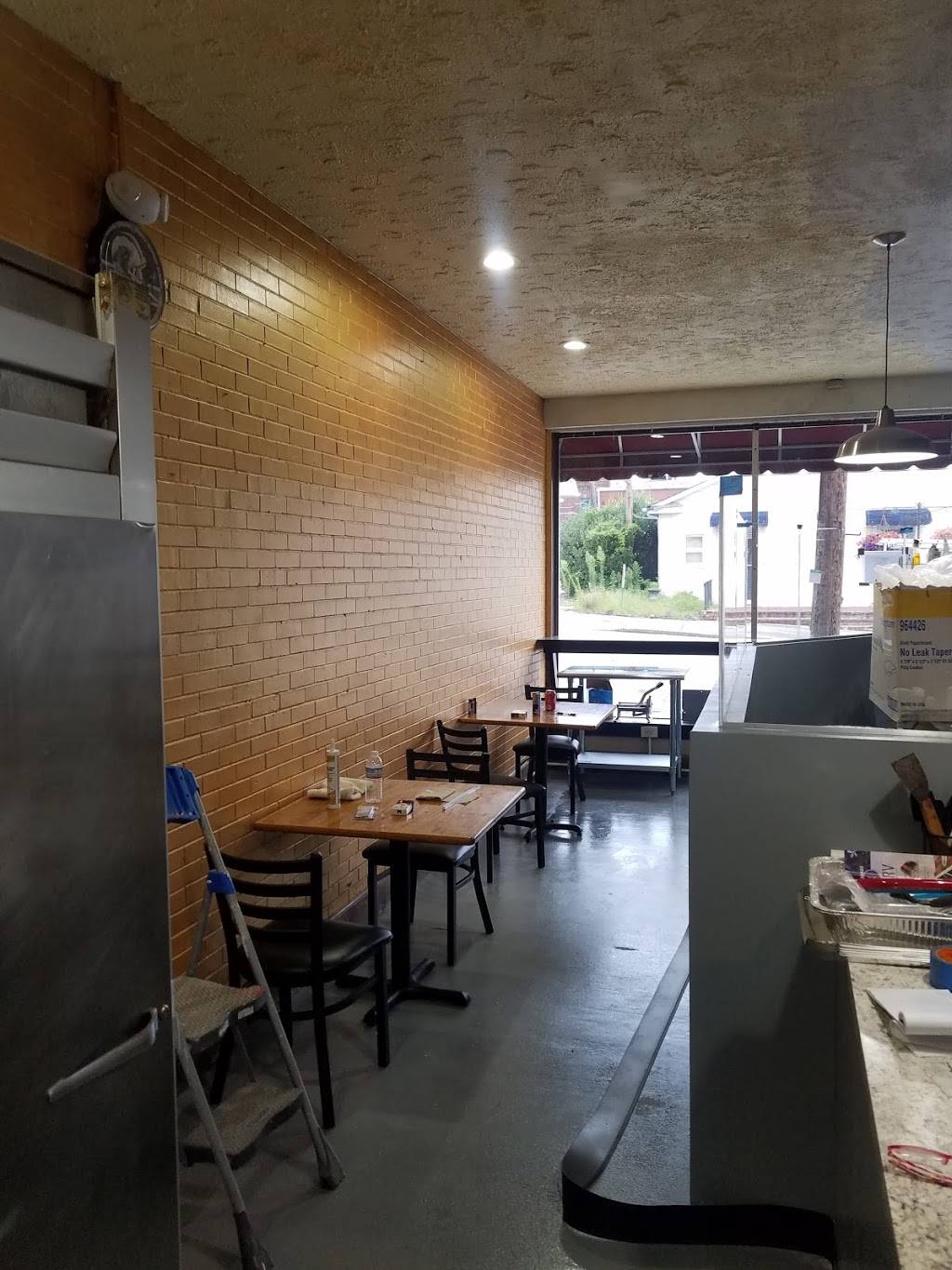 Woodys Cheesesteaks | restaurant | 431 N Church St, Hendersonville, NC 28792, USA | 8285952991 OR +1 828-595-2991