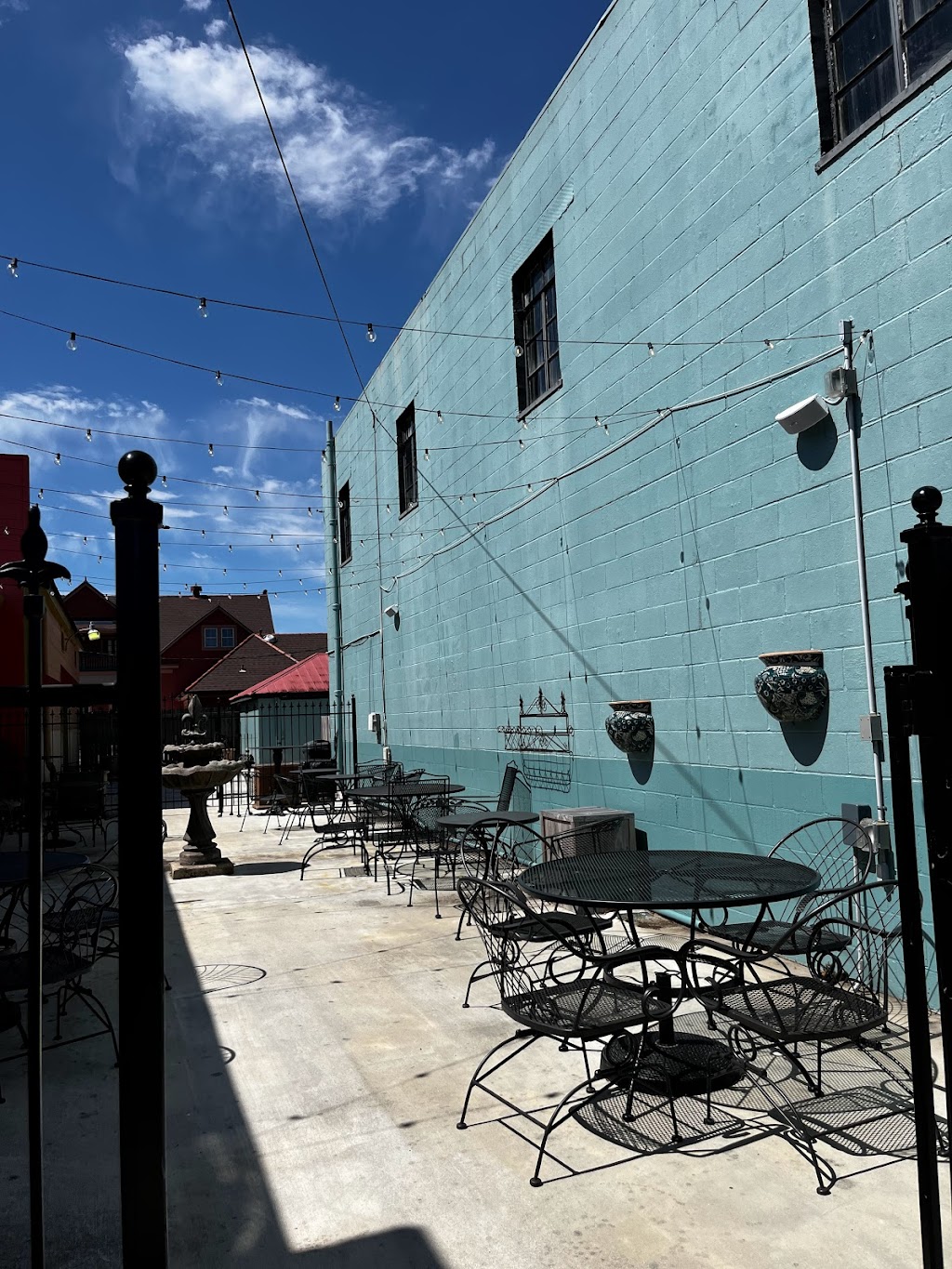 The Lamp Lighter Coffeehouse & Bistro | restaurant | 731 Main St, Franklin, LA 70538, USA | 3378283441 OR +1 337-828-3441