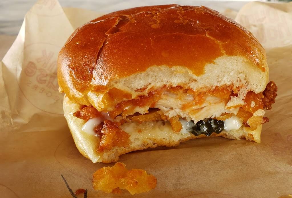 Bunk House Burgers | restaurant | 5890 S Main St, Village of Clarkston, MI 48346, USA | 4242874377 OR +1 424-287-4377