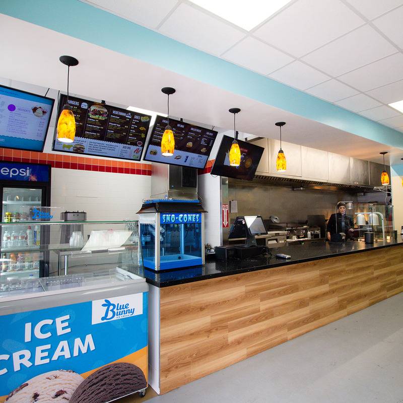 Beach Burger | restaurant | 2152 Avenida De La Playa, La Jolla, CA 92037, USA | 8583526248 OR +1 858-352-6248