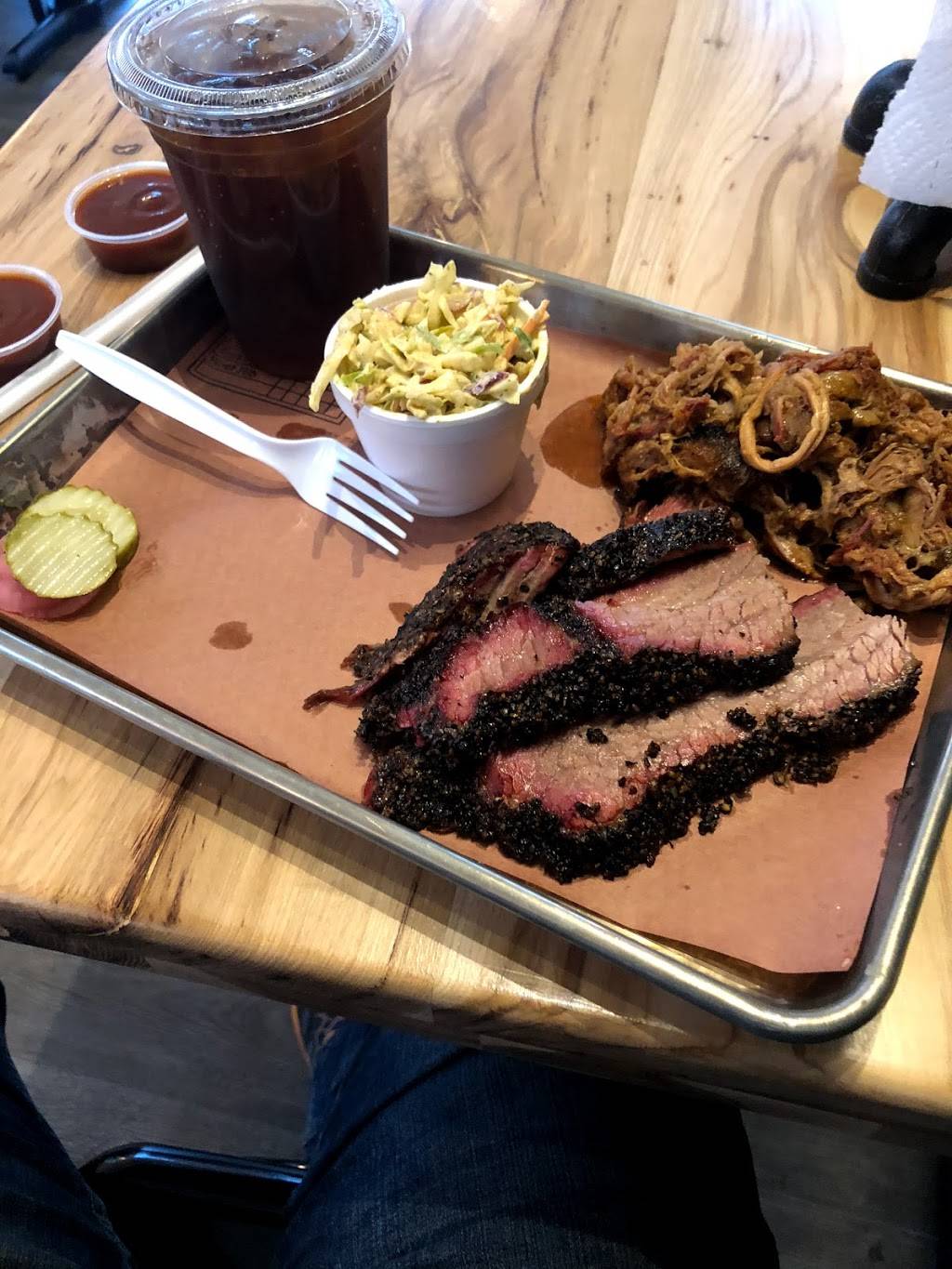 Legacy Smokehouse | restaurant | 3987 Main St, Hilliard, OH 43026, USA | 6145419022 OR +1 614-541-9022