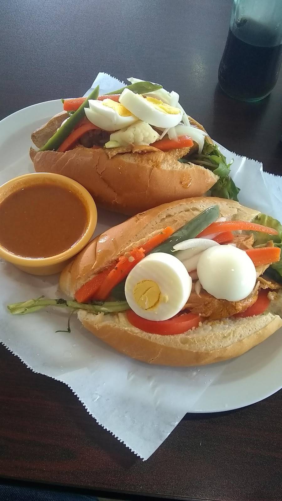 El Garrobero Restaurant | restaurant | 13099-13025 E Senora St, Bassett, CA 91746, USA | 6263463827 OR +1 626-346-3827