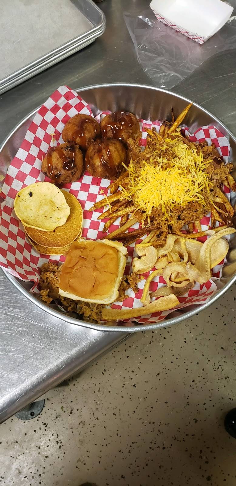 Bellamys BBQ & Country Catering | restaurant | 473 Quinby Plaza Way, Quinby, SC 29506, USA | 8434076107 OR +1 843-407-6107