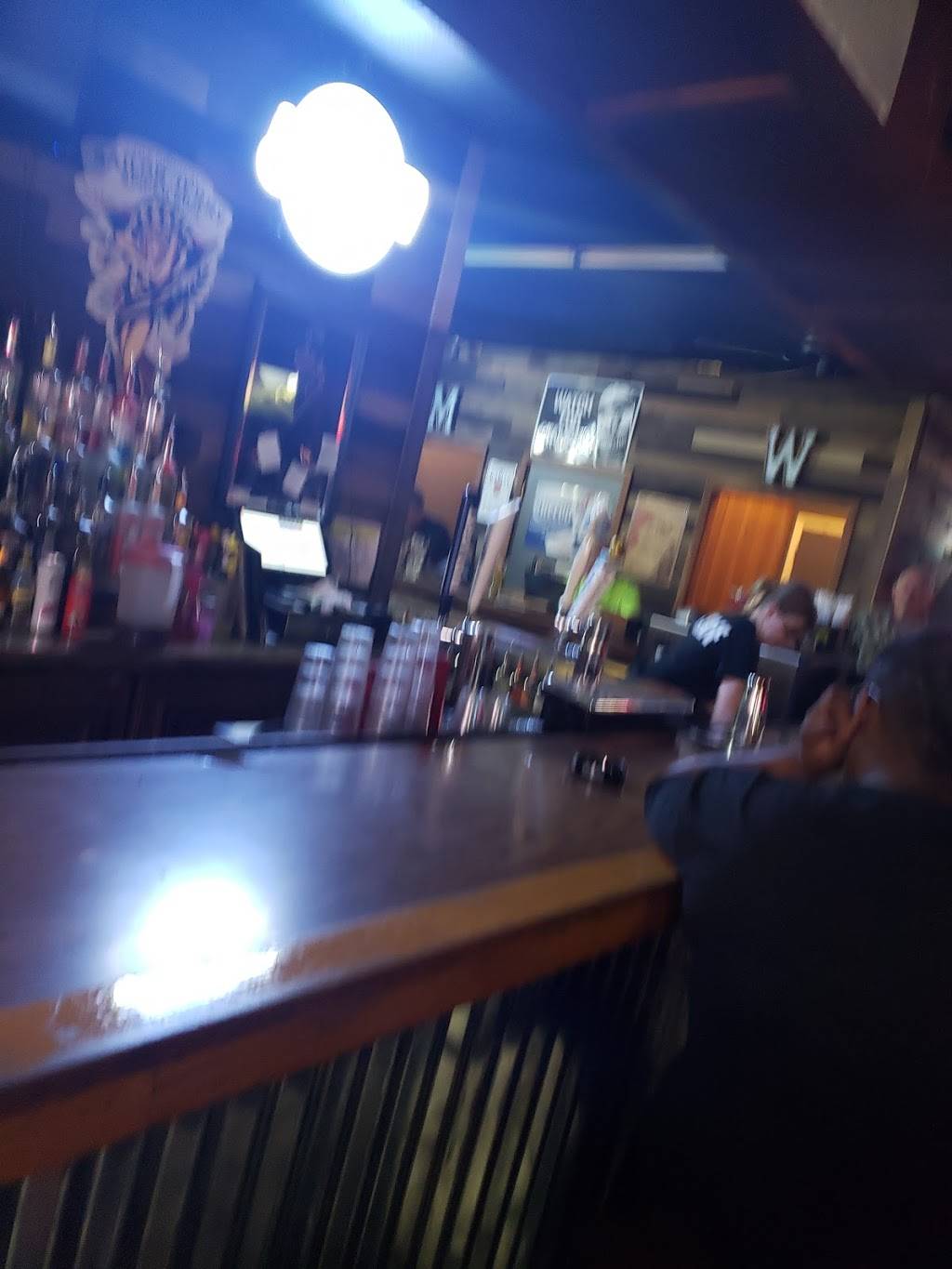 Brewskis Sports Bar & Grill | restaurant | 2244 Whitten Rd, Memphis, TN 38133, USA | 9013798943 OR +1 901-379-8943