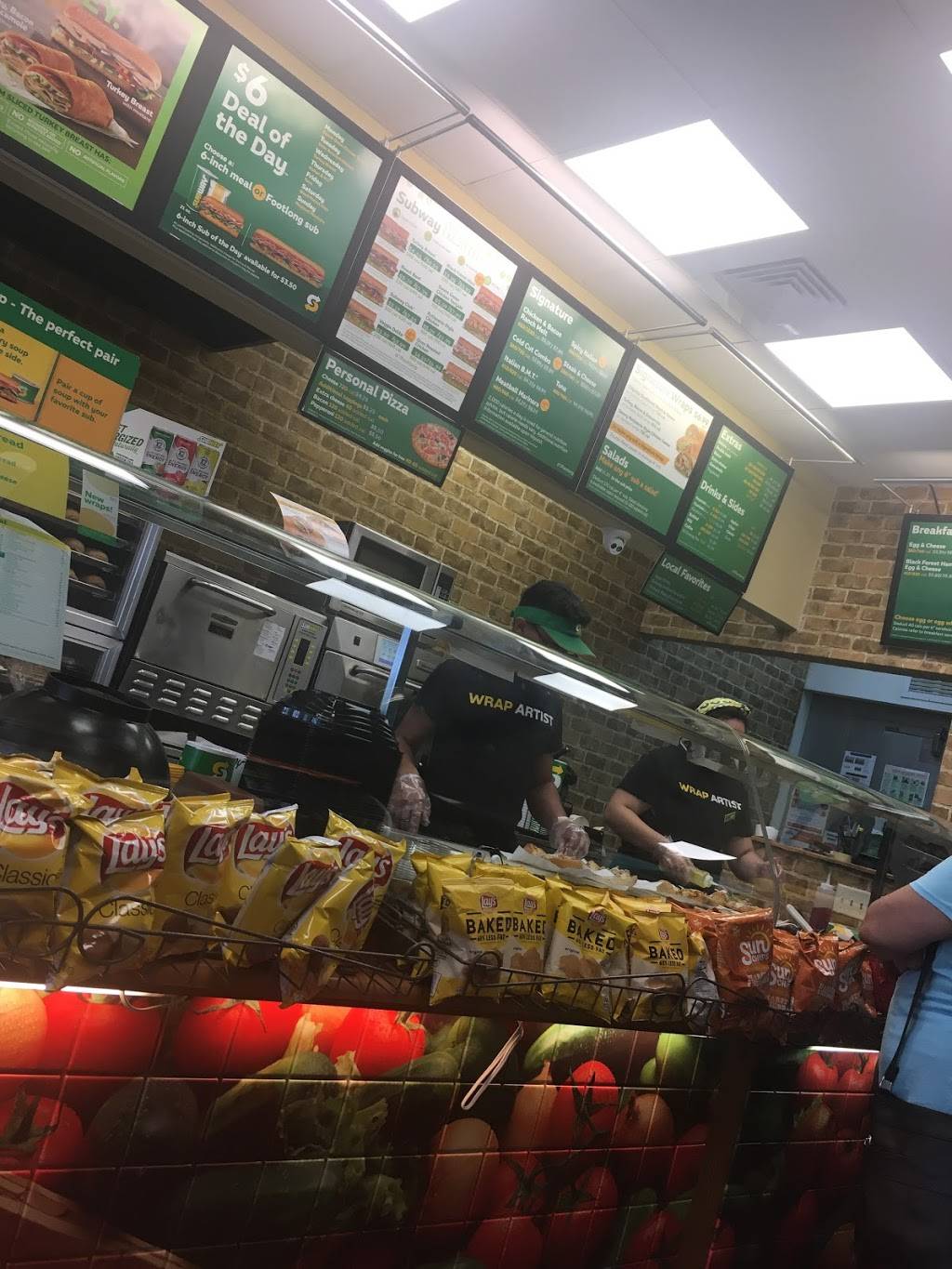 Subway Restaurants | restaurant | 5730 NW 176th St, Hialeah, FL 33015, USA | 3055563376 OR +1 305-556-3376