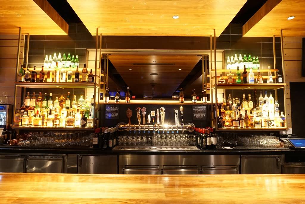 Daily Grill | restaurant | 630 Park Ct, Rohnert Park, CA 94928, USA | 7075857505 OR +1 707-585-7505