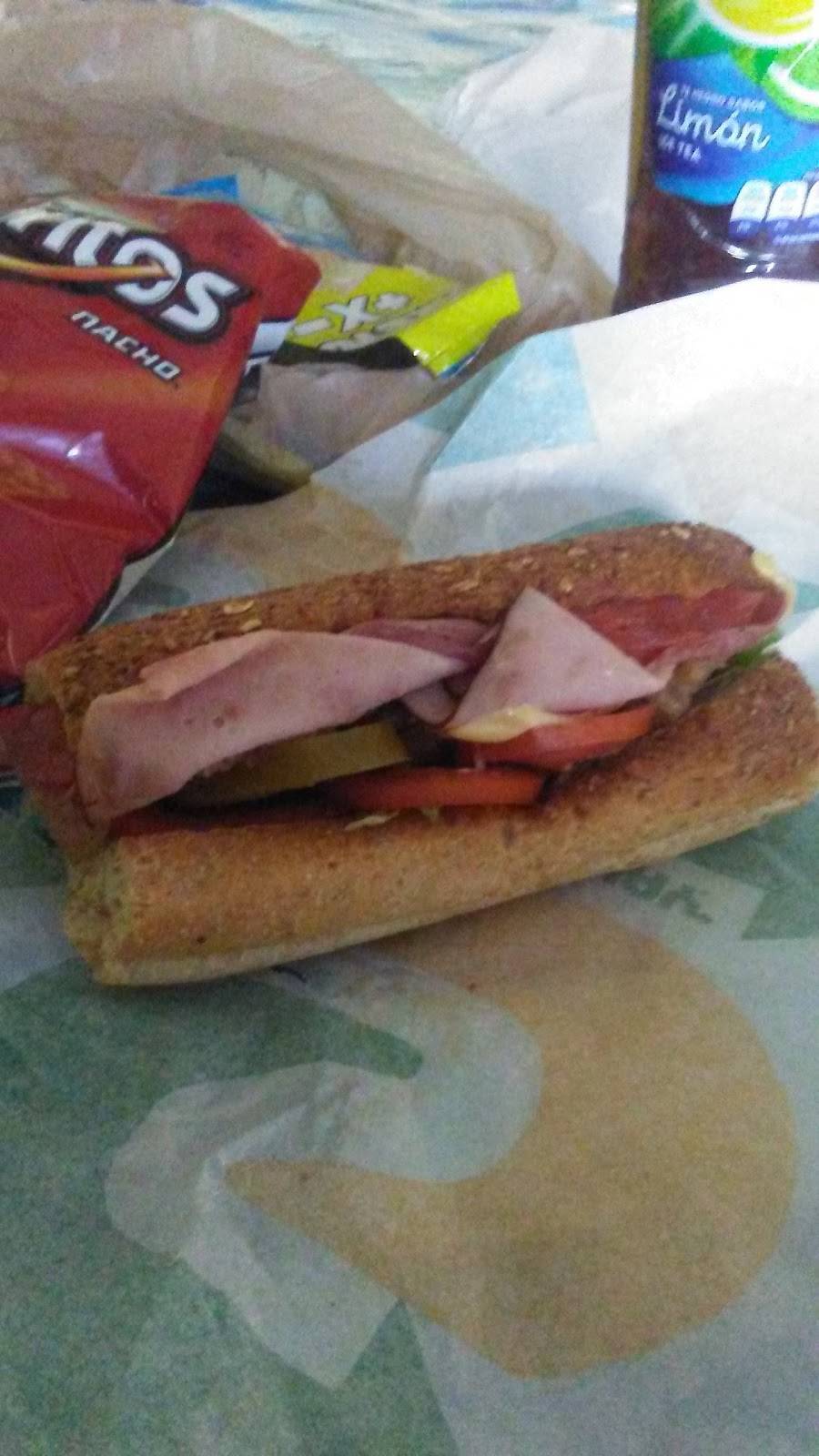 Subway | restaurant | Blvd. 2do. Eje Oriente-Poniente 19075, Cd Industrial, 22444 Tijuana, B.C., Mexico | 016646072700 OR +52 664 607 2700