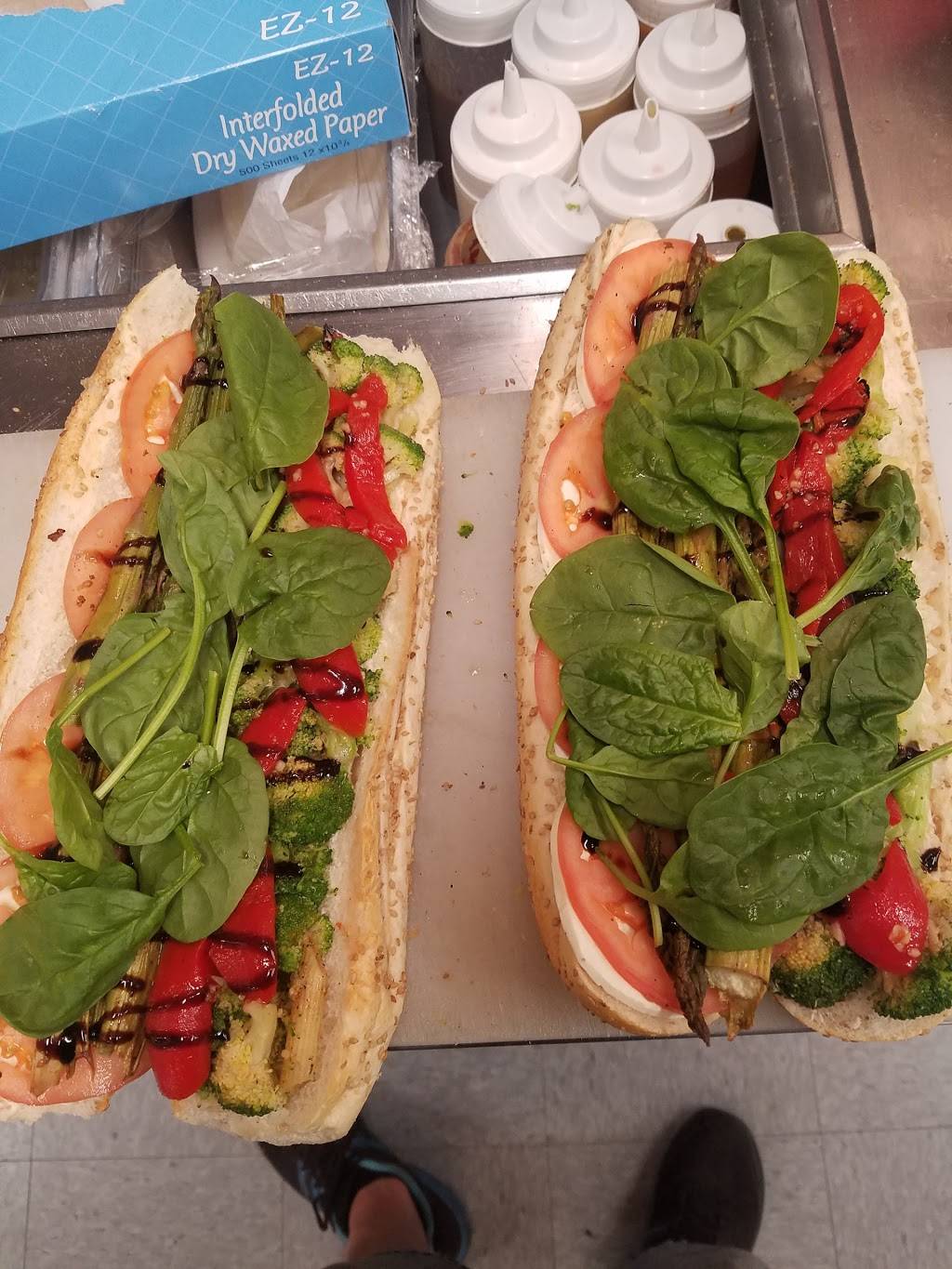 Uncle Moes Munchies | restaurant | 246 NY-17K, Newburgh, NY 12550, USA | 8455679275 OR +1 845-567-9275