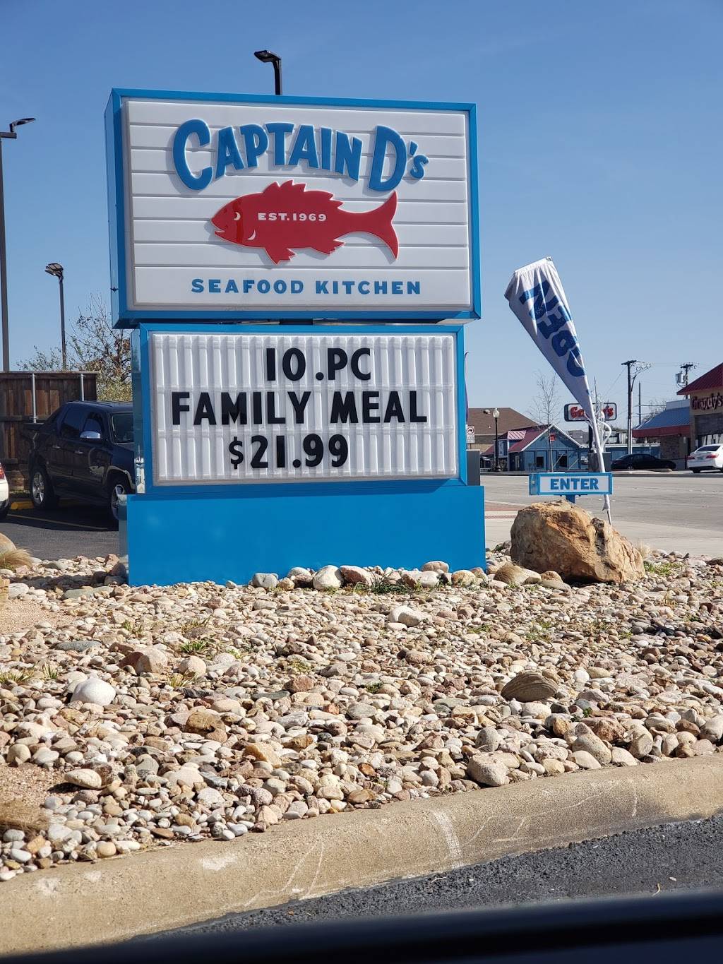 Captain Ds | restaurant | 603 E 15th St, Plano, TX 75074, USA | 9724241113 OR +1 972-424-1113