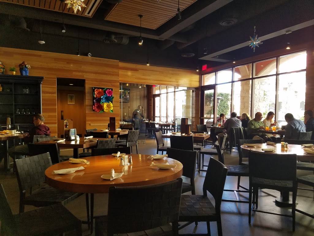 Leticias Cocina & Cantina | restaurant | 777 W Lake Mead Pkwy, Henderson, NV 89015, USA | 7024766008 OR +1 702-476-6008