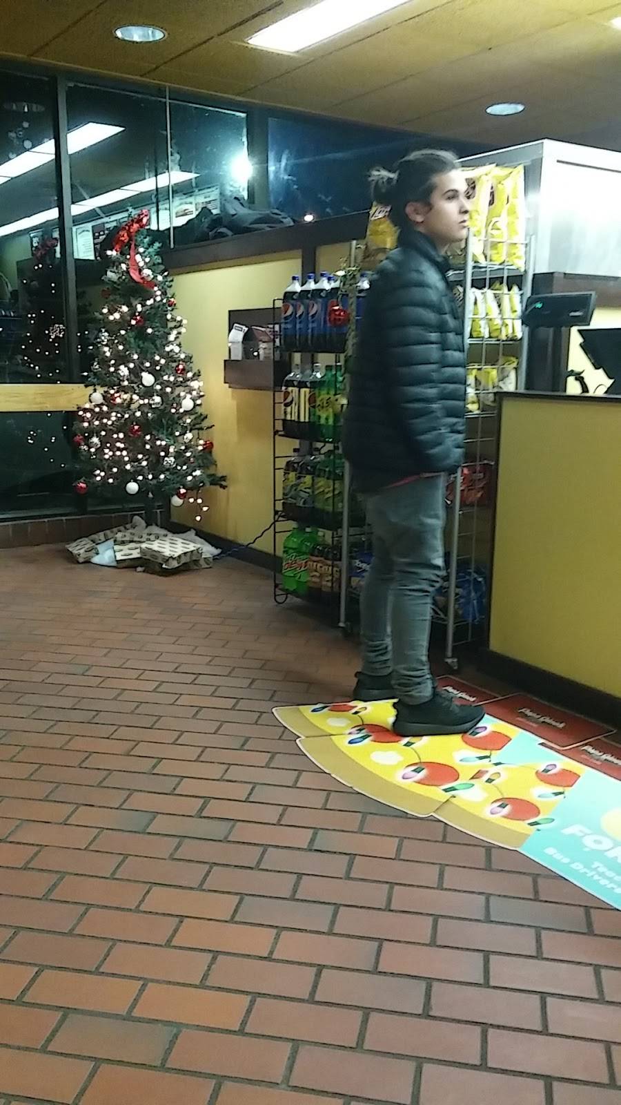 Papa Ginos | restaurant | 623 Metacom Ave, Warren, RI 02885, USA | 4012456700 OR +1 401-245-6700