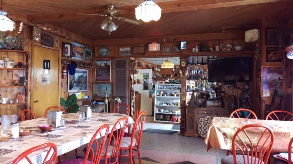 Holland House Restaurant & Tavern | restaurant | 33317 Talbot Line, Iona Station, ON N0L 1P0, Canada | 5194885294 OR +1 519-488-5294