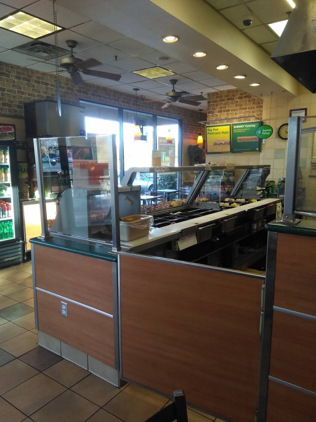 Subway | meal takeaway | 9845 S Maryland Pkwy Suite A, Las Vegas, NV 89183, USA | 7028961600 OR +1 702-896-1600