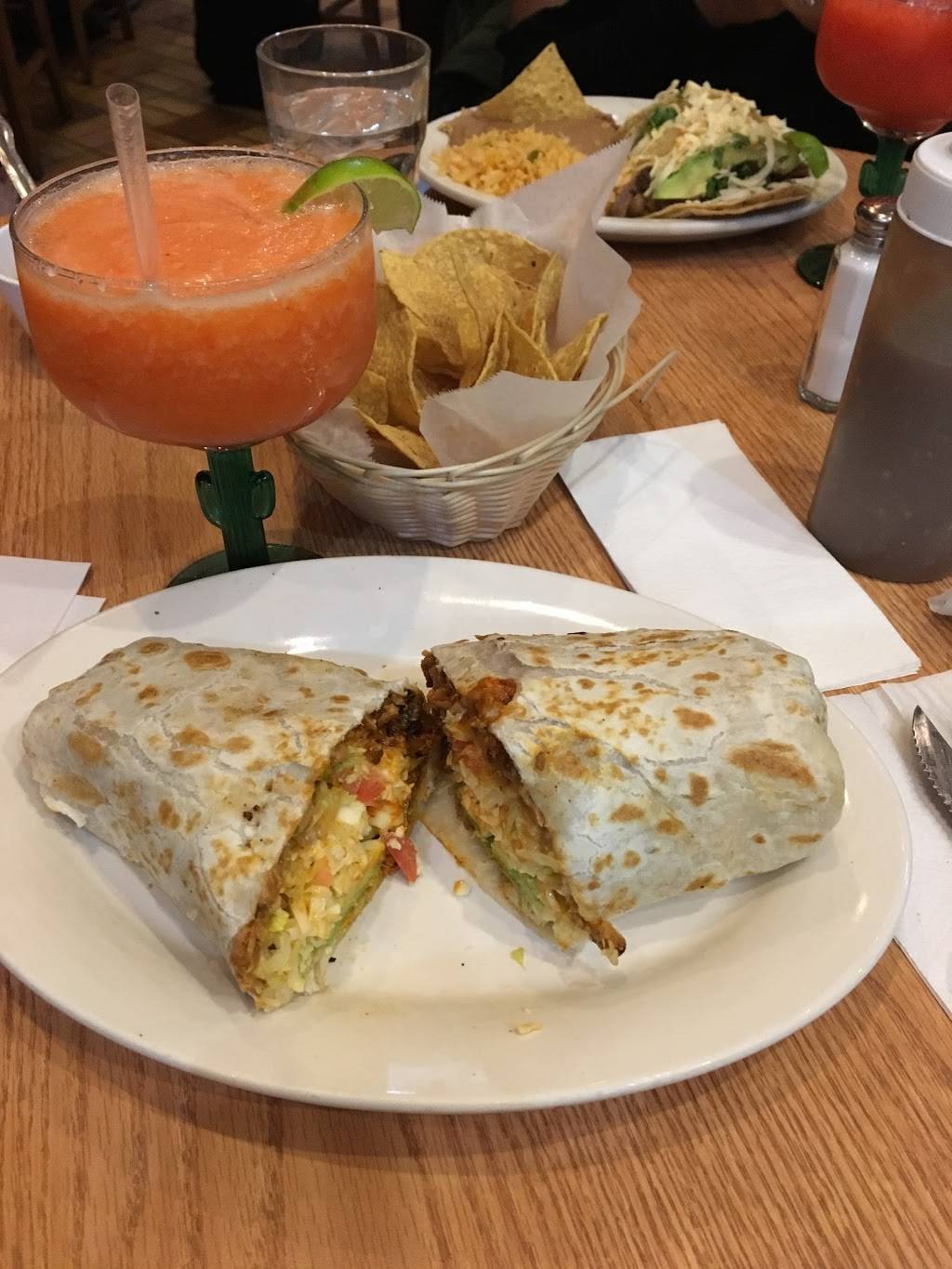 2 Amigos | restaurant | 2320 N Milwaukee Ave, Chicago, IL 60647, USA | 7732920106 OR +1 773-292-0106