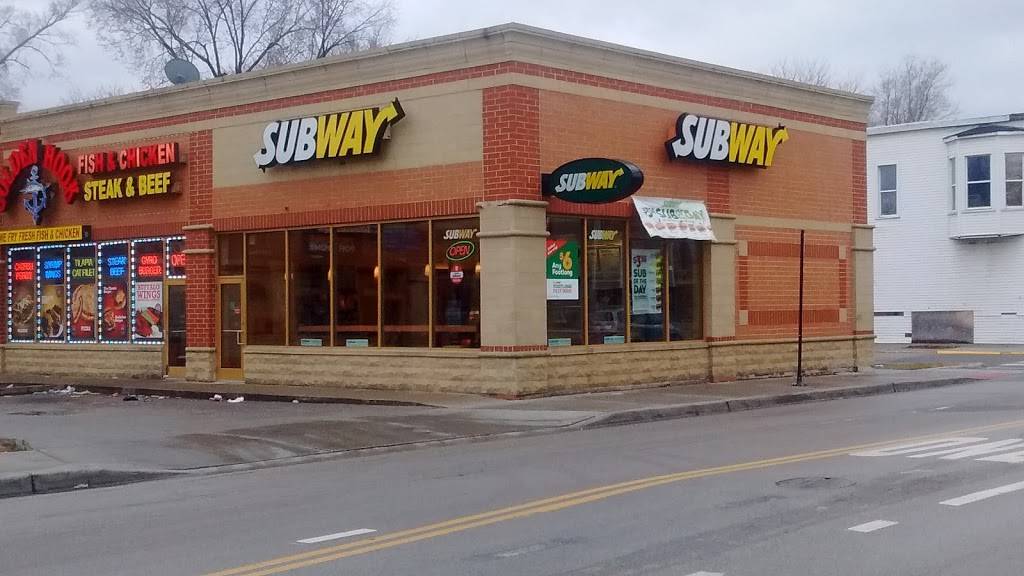 Subway | restaurant | 5215 W Chicago Ave Space #1, Chicago, IL 60651, USA | 7732616100 OR +1 773-261-6100