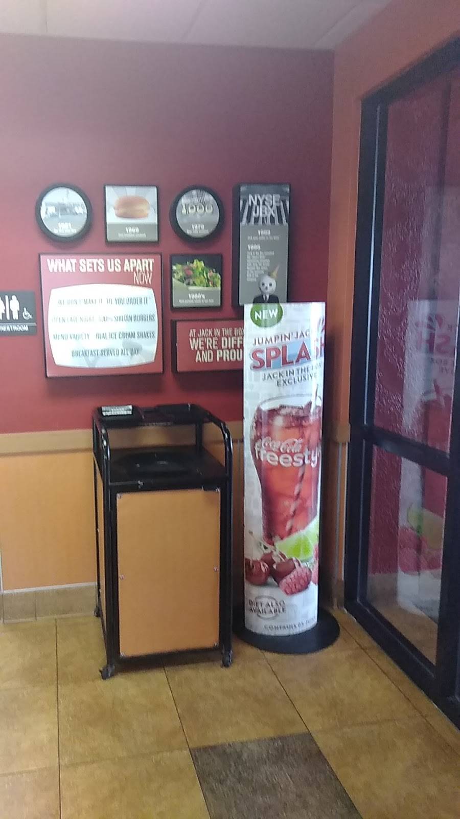 Jack in the Box | restaurant | 920 Seawall Blvd, Galveston, TX 77550, USA | 4097634121 OR +1 409-763-4121