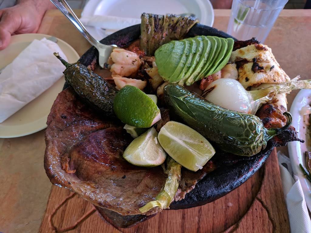 La Tortuga | restaurant | 1257 Fremont Blvd, Seaside, CA 93955, USA | 8318998429 OR +1 831-899-8429