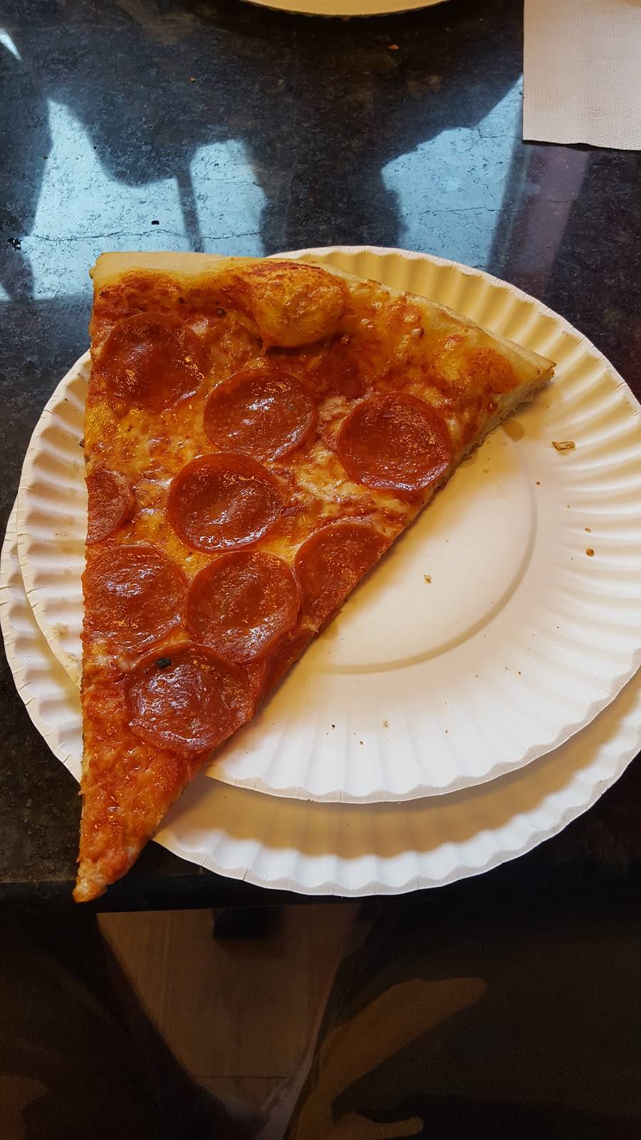 Joes New York Pizza | restaurant | 124 Congress Street, Portsmouth, NH 03801, USA | 6034311200 OR +1 603-431-1200