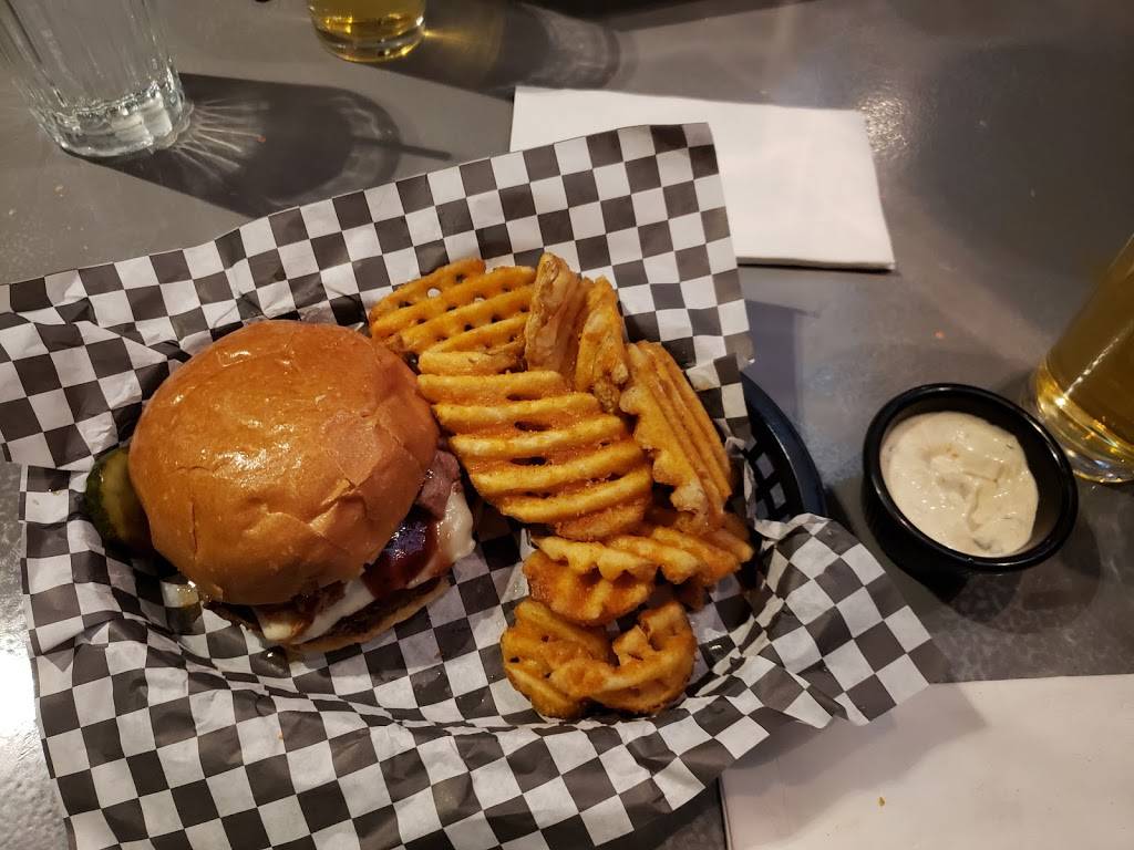 Tailgate Sports Cafe, Best Sports Bar in South Minneapolis | night club | 6050 Nicollet Ave, Minneapolis, MN 55419, USA | 6128615600 OR +1 612-861-5600