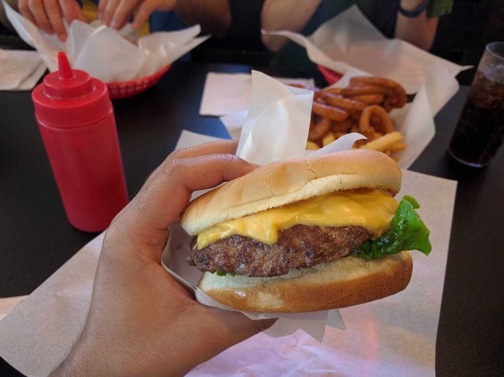 The Original Red Onion | restaurant | 2870 Pinole Valley Rd, Pinole, CA 94564, USA | 5107589462 OR +1 510-758-9462