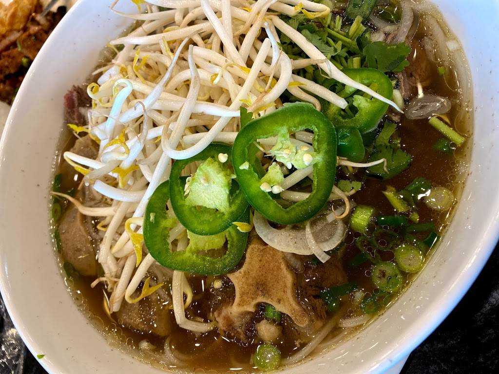 Pho Today | restaurant | 75 NJ-17, East Rutherford, NJ 07073, USA | 2014388818 OR +1 201-438-8818