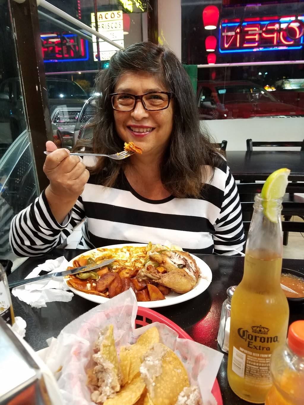 Viva Mexico Restaurant | restaurant | 3702 E Chapman Ave, Orange, CA 92869, USA | 7149970882 OR +1 714-997-0882