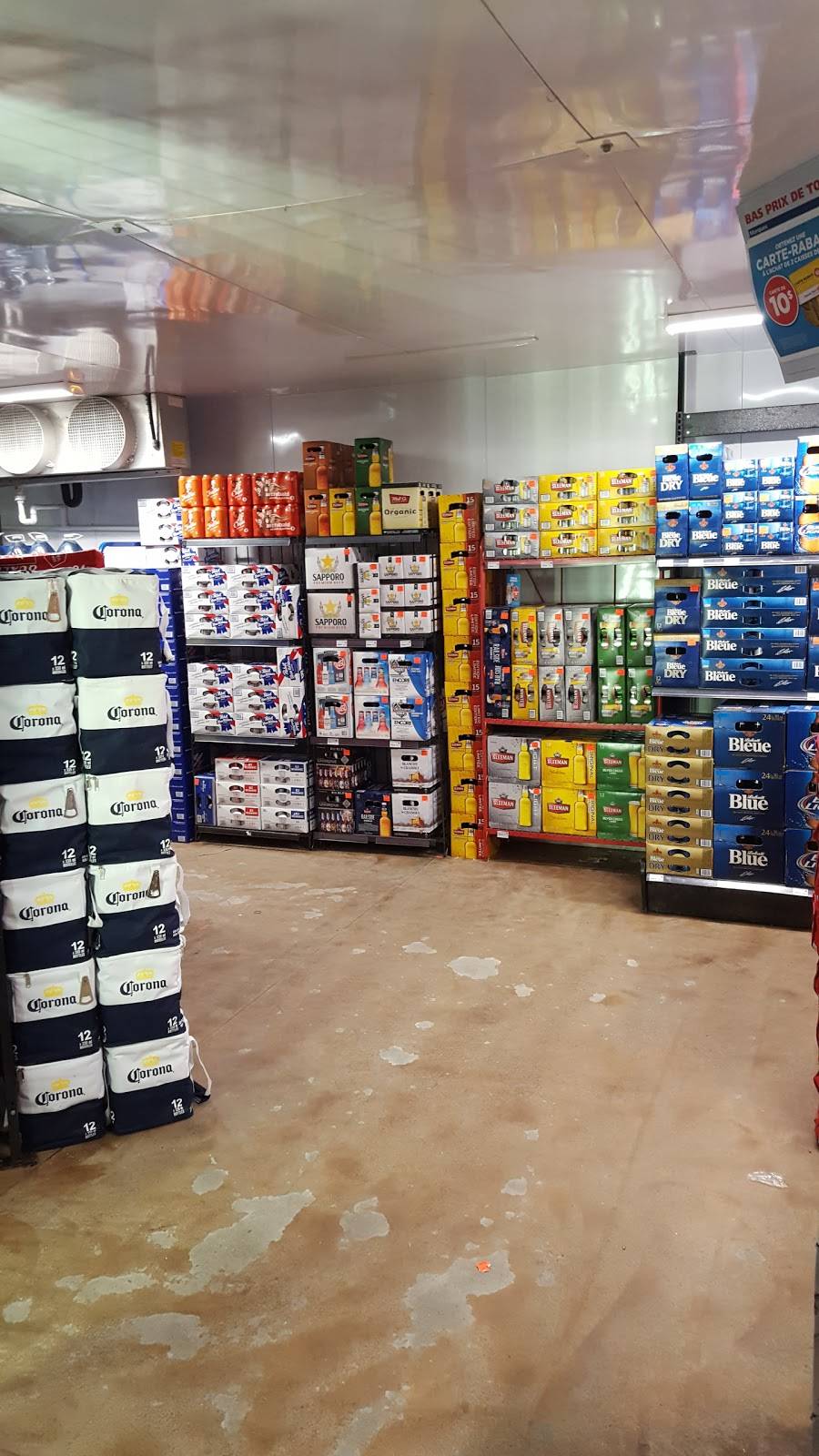 Couche-Tard | meal takeaway | 700 Rue Galt O, Sherbrooke, QC J1H 1Z2, Canada | 8195651533 OR +1 819-565-1533