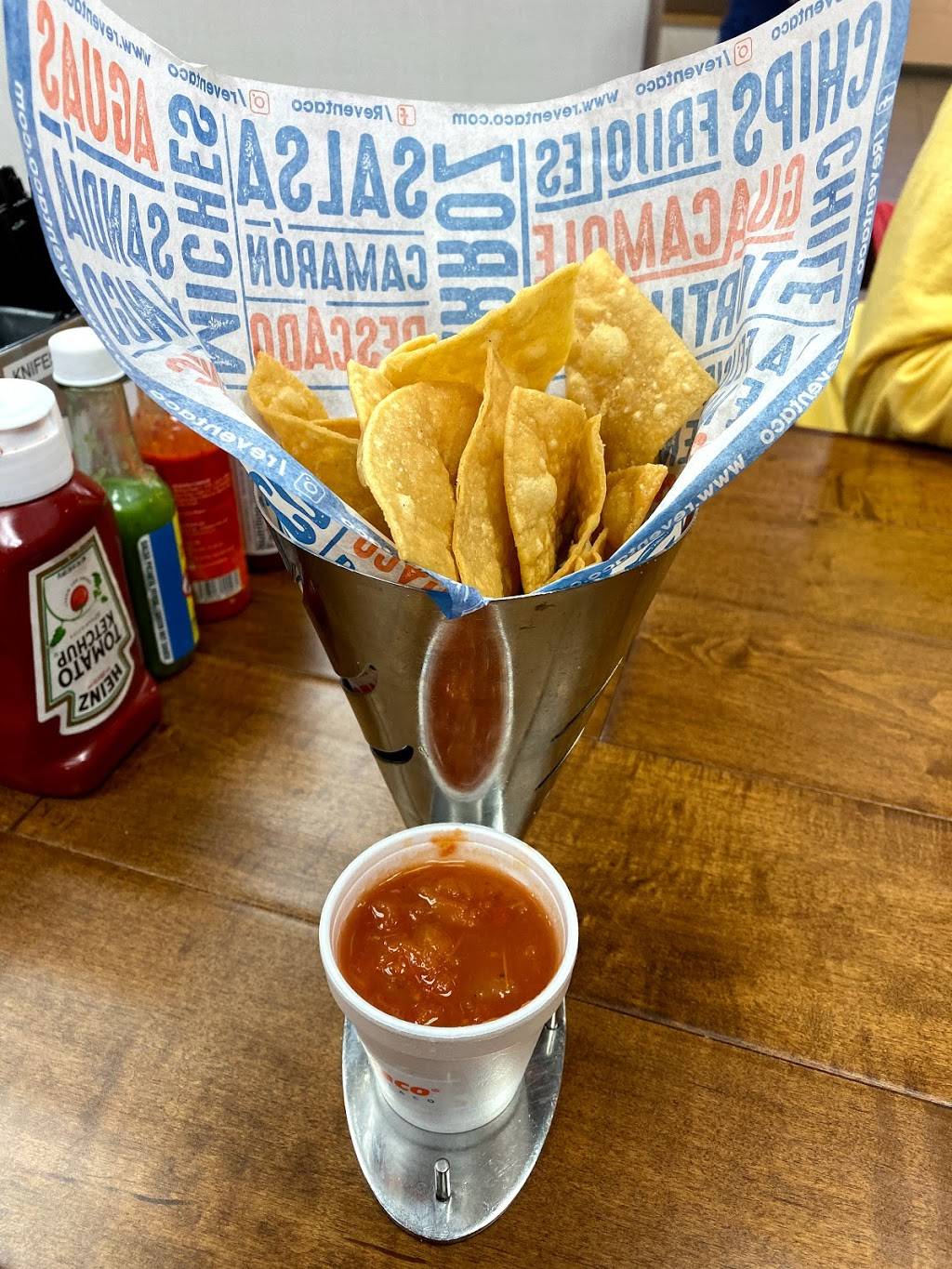 Reventaco | restaurant | 12240 La Mirada Blvd, La Mirada, CA 90638, USA | 5623511011 OR +1 562-351-1011