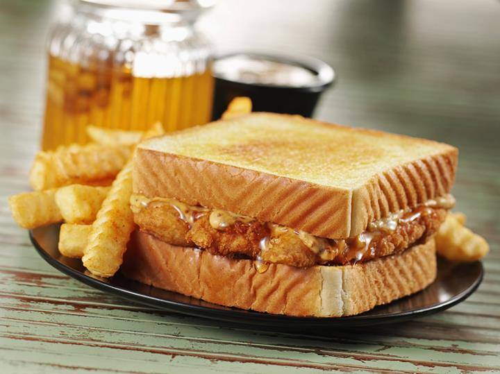 Zaxbys Chicken Fingers & Buffalo Wings | restaurant | 2972 GA-247CONN, Byron, GA 31008, USA | 4786542658 OR +1 478-654-2658