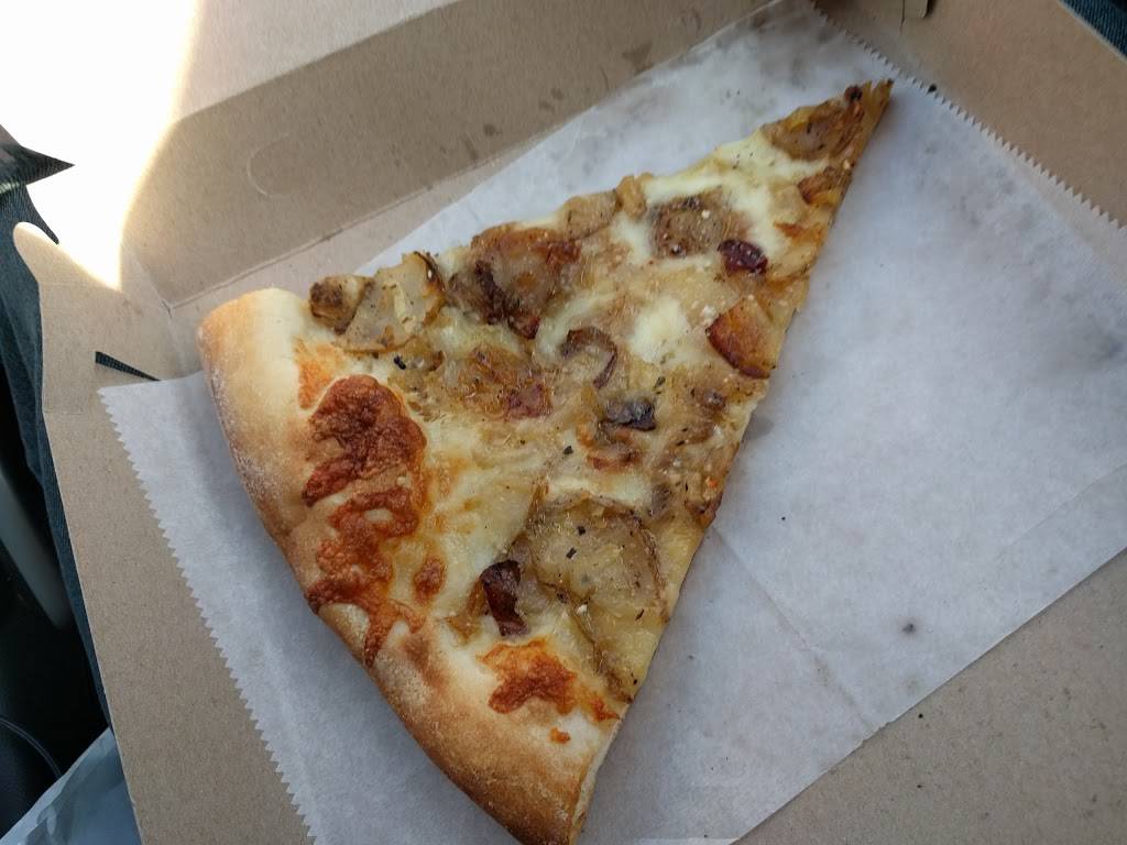 Genovese | restaurant | 20 Central Ct, Valley Stream, NY 11580, USA | 5168256605 OR +1 516-825-6605