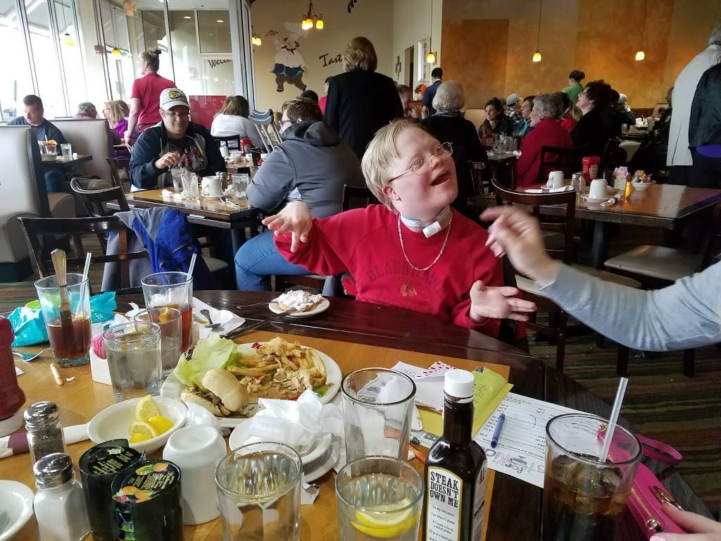 Tasty Waffle | restaurant | 642 S Weber Rd, Romeoville, IL 60446, USA | 8154398151 OR +1 815-439-8151