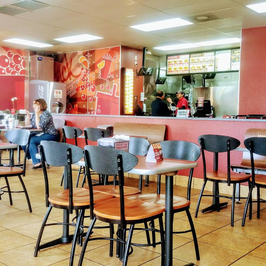 Jack in the Box | restaurant | 1315 Magnolia Ave STE 102, Corona, CA 92879, USA | 9512789764 OR +1 951-278-9764