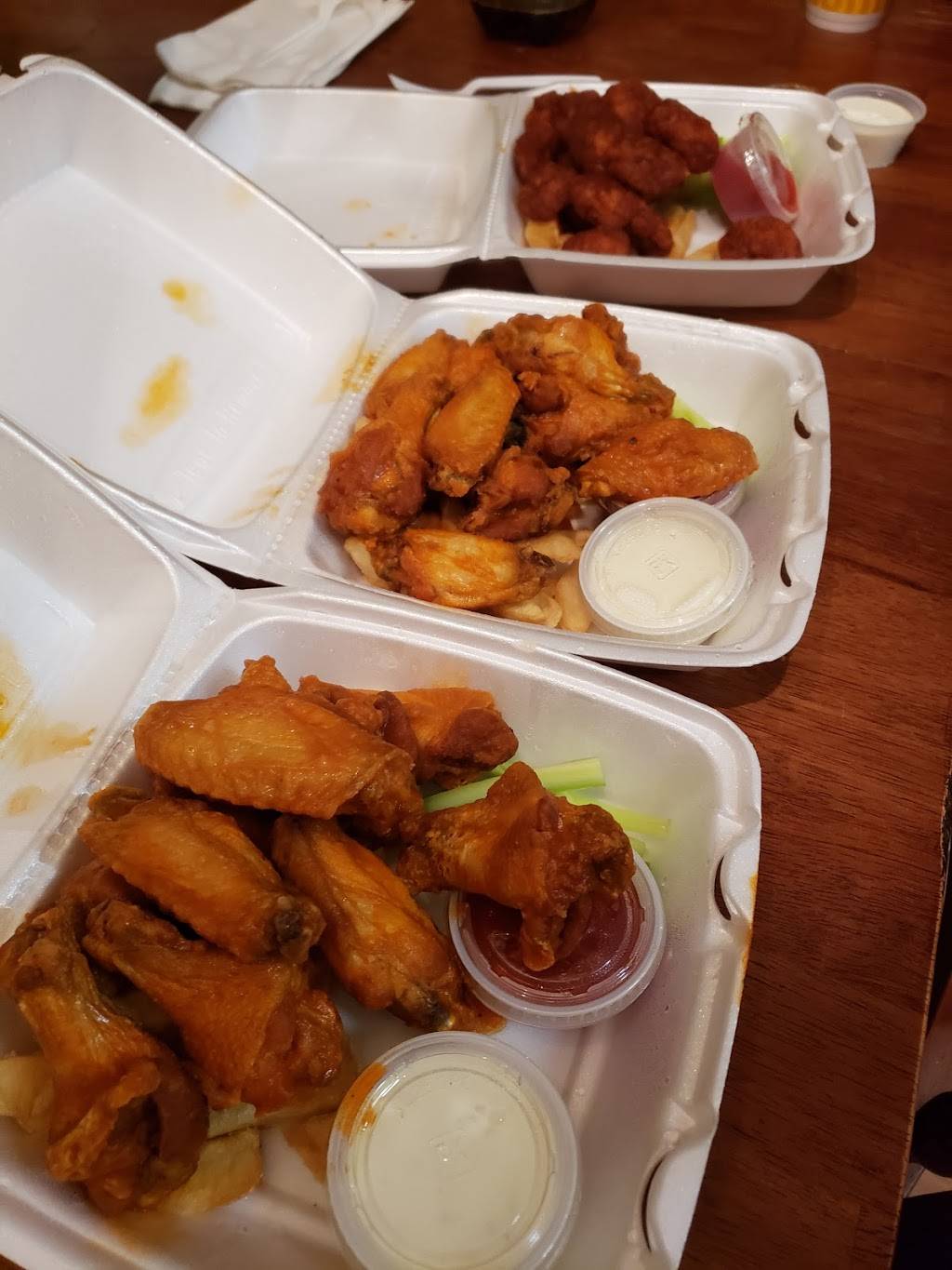 Alitas Cerda Wings | restaurant | 115 S Ave C, Elgin, TX 78621, USA | 2146626881 OR +1 214-662-6881