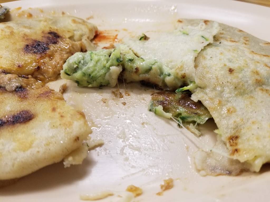 Las Pupusas Restaurant | restaurant | 1540 W Sunset Rd, Henderson, NV 89014, USA | 7024500600 OR +1 702-450-0600