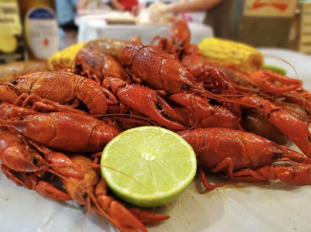 LA Crawfish - City Base Commons | restaurant | 2410 SE Military Dr, San Antonio, TX 78223, USA | 2104559444 OR +1 210-455-9444