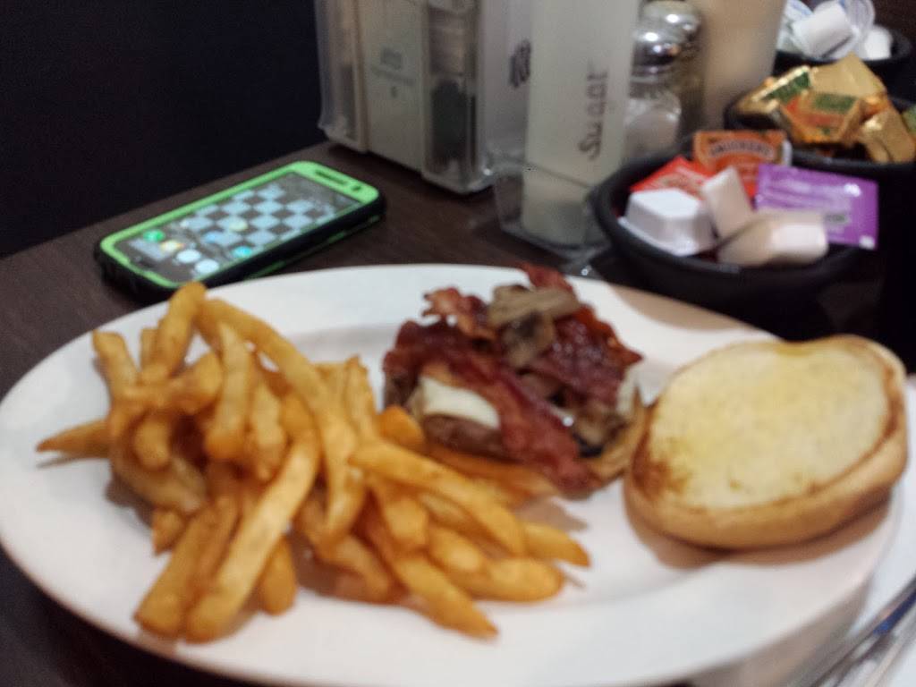 Riverside Cafe | restaurant | 522 N Main St, Farmville, VA 23901, USA | 4343922008 OR +1 434-392-2008