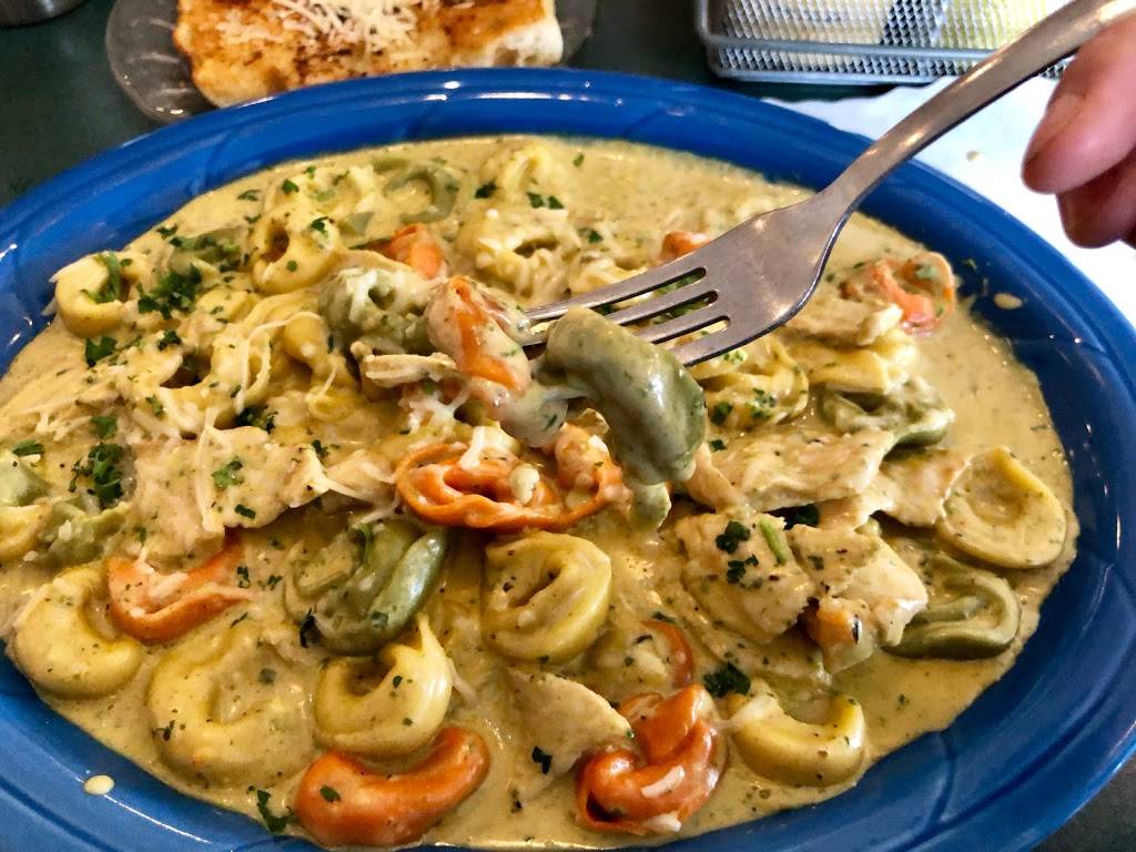 Petes Brass Rail & Car Wash | restaurant | 201 Hartz Ave, Danville, CA 94526, USA | 9258208281 OR +1 925-820-8281