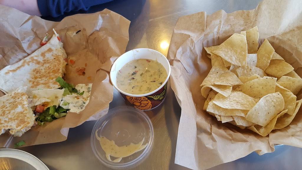 QDOBA Mexican Eats | restaurant | 8540 S 71st Plaza Suite A, Papillion, NE 68133, USA | 4023391010 OR +1 402-339-1010
