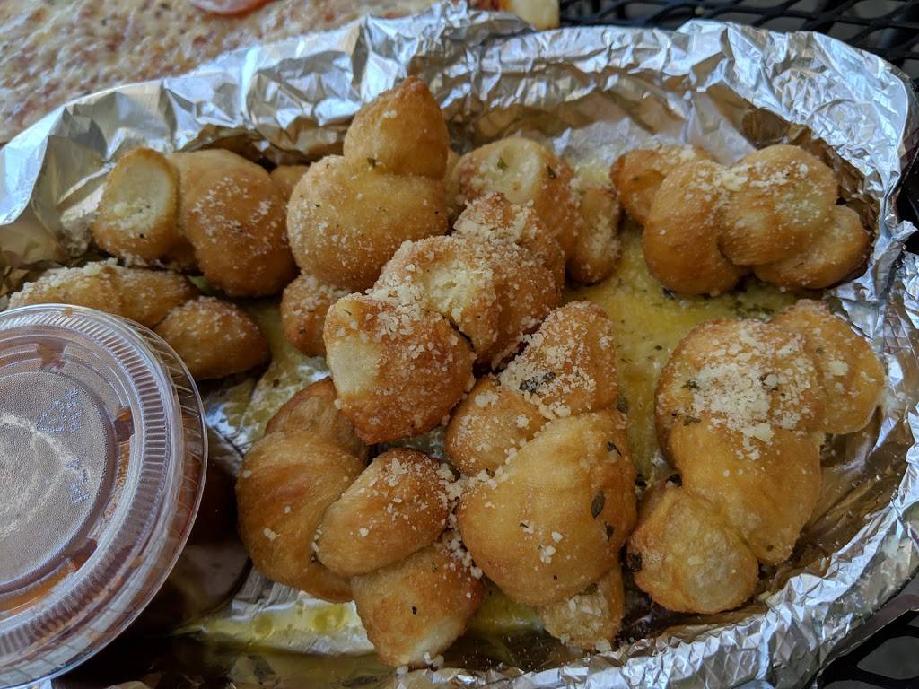 Ruckus Pizza and Bar | restaurant | 2233 Avent Ferry Rd, Raleigh, NC 27606, USA | 9198352002 OR +1 919-835-2002