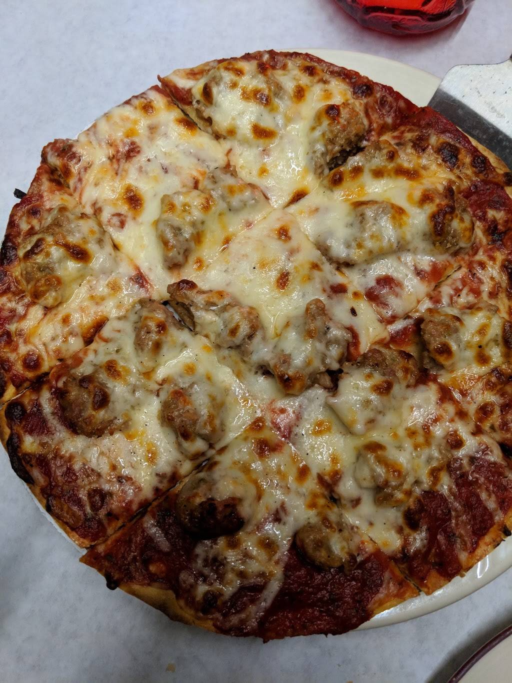 Ignotzs | restaurant | 4901, 2421 S Oakley Ave, Chicago, IL 60608, USA | 7735790300 OR +1 773-579-0300