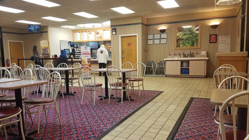 Wendys | restaurant | 7530 Little River Turnpike, Annandale, VA 22003, USA | 7039140594 OR +1 703-914-0594