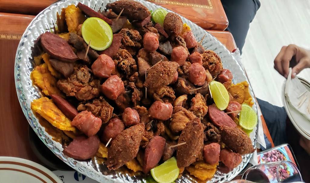 Delicias Dominicanas | restaurant | 12700 SW 122nd Ave #119, Miami, FL 33186, USA | 7864291170 OR +1 786-429-1170