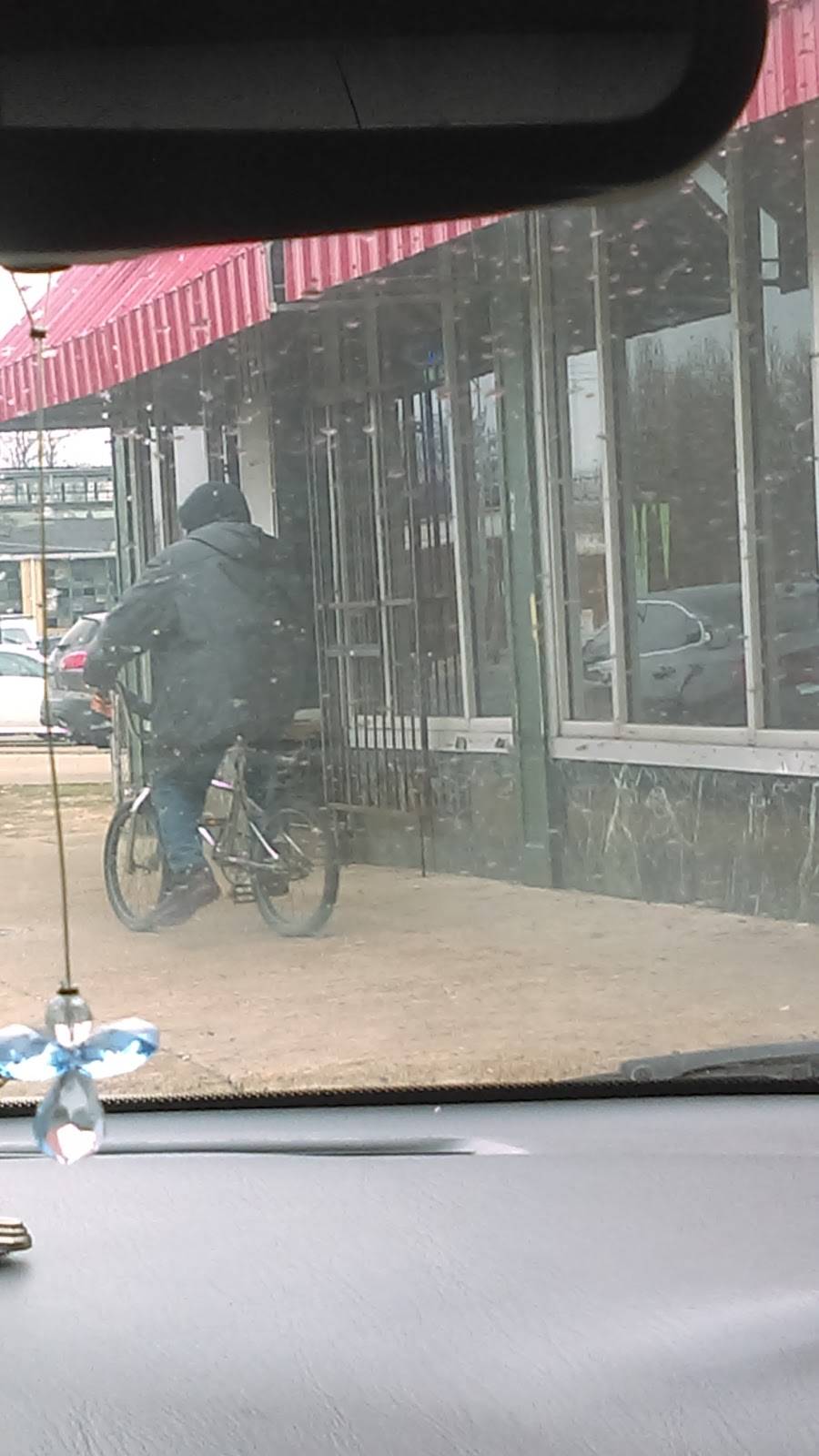 Mandarin Inn | restaurant | 4334 Natural Bridge Ave, St. Louis, MO 63115, USA | 3146528820 OR +1 314-652-8820