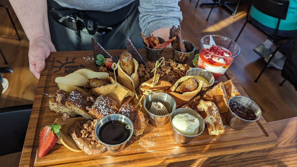 Perk Up Kitchen | restaurant | 3809 W Old Shakopee Rd, Bloomington, MN 55431, USA | 9522470659 OR +1 952-247-0659