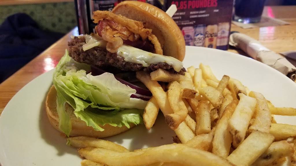 Applebees Grill + Bar | restaurant | 14400 Weaver Lake Rd, Maple Grove, MN 55311, USA | 7634943289 OR +1 763-494-3289
