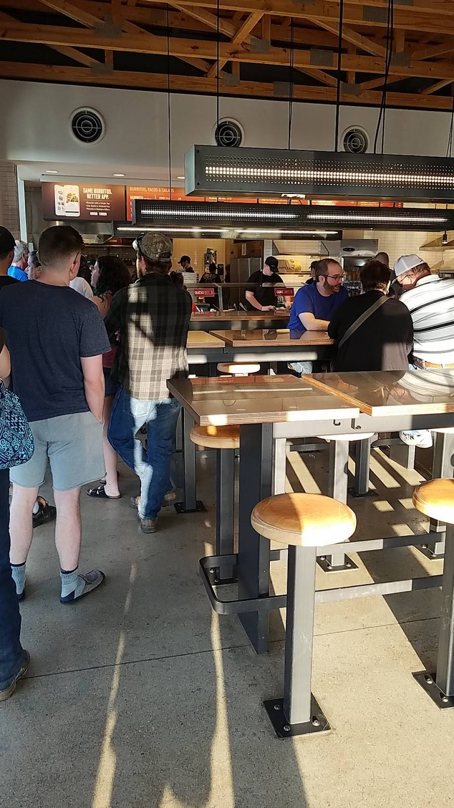 Chipotle Mexican Grill | restaurant | 1469 S Court St, Circleville, OH 43113, USA | 7404200031 OR +1 740-420-0031