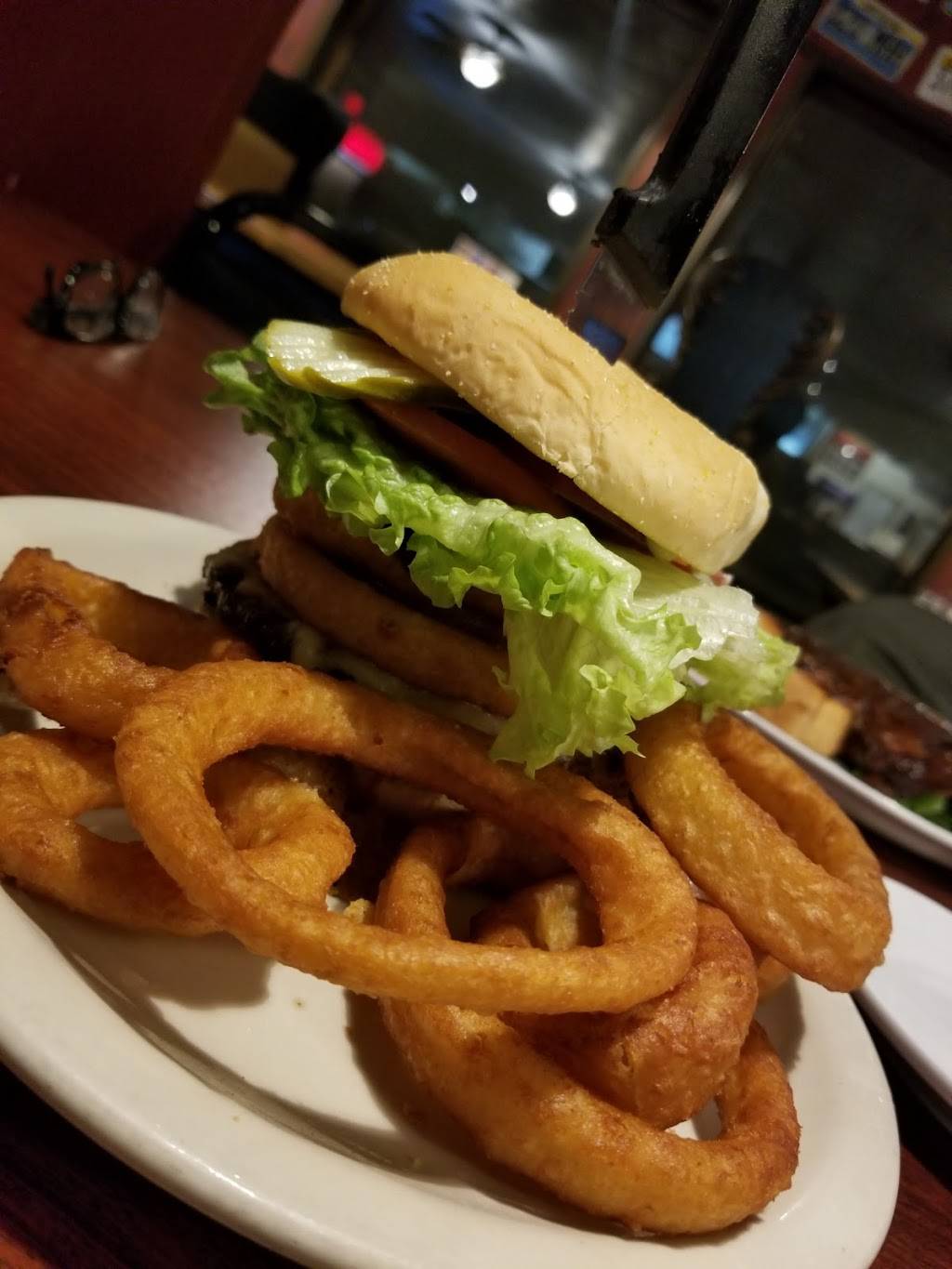 M & M Ranch House | restaurant | 645 Antelope Blvd #1, Red Bluff, CA 96080, USA | 5305271420 OR +1 530-527-1420