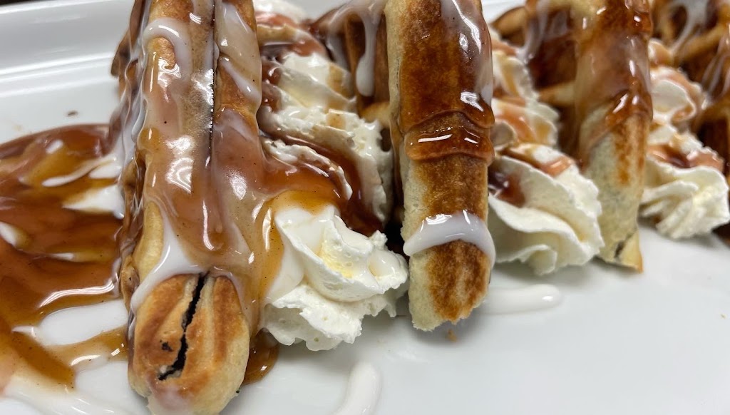 The Fox Den- Billiards, Bites, & Brews | restaurant | 3814 Frankfort Ave, Louisville, KY 40207, USA | 5027420068 OR +1 502-742-0068