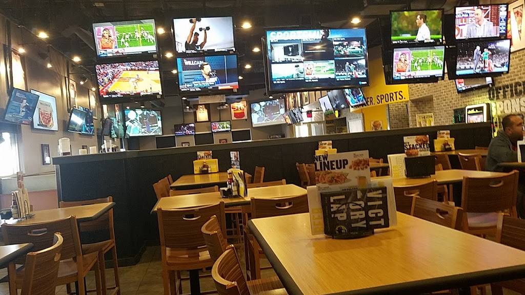 Buffalo Wild Wings | restaurant | 5805 Hwy 6 N, Houston, TX 77084, USA | 2812009464 OR +1 281-200-9464
